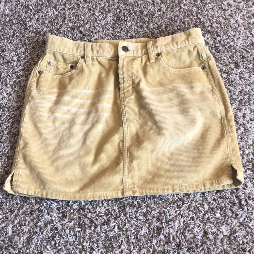 Mustard yellow mini skirt